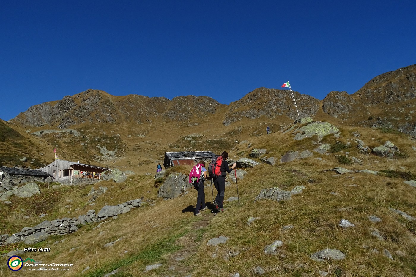 30 In arrivo al Rif. Balicco (1995 m).JPG -                                